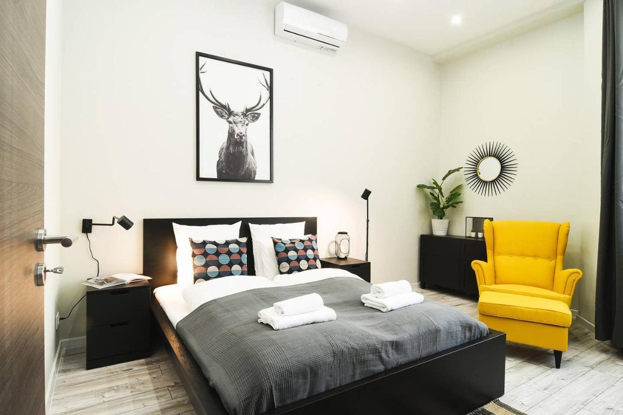 Ultra Central And Stylish Apartment With Ac Budapest Bagian luar foto